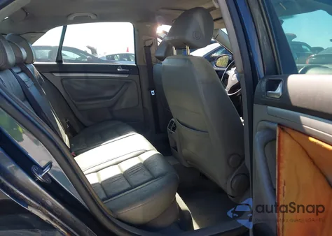 2006 Volkswagen Jetta Tdi from USA, damaged, VIN 3VWDT71K16M632557